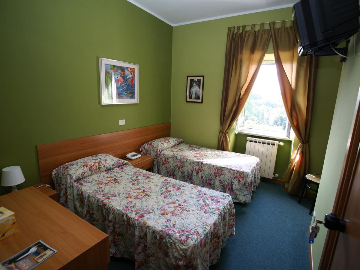Hotel Sutrium 외부 사진